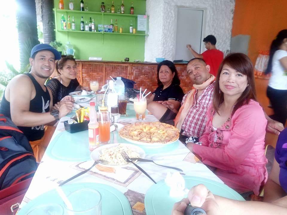 Guanna'S Place Room And Resto Bar Logon Exterior photo