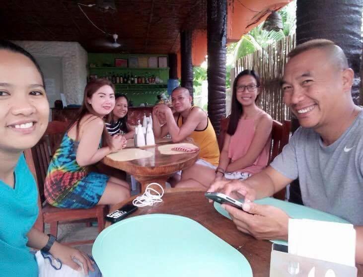 Guanna'S Place Room And Resto Bar Logon Exterior photo